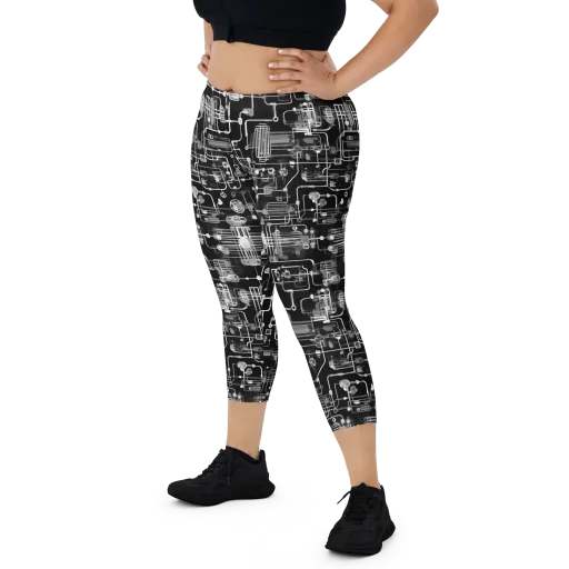Noir Circuit on a Capri Leggings