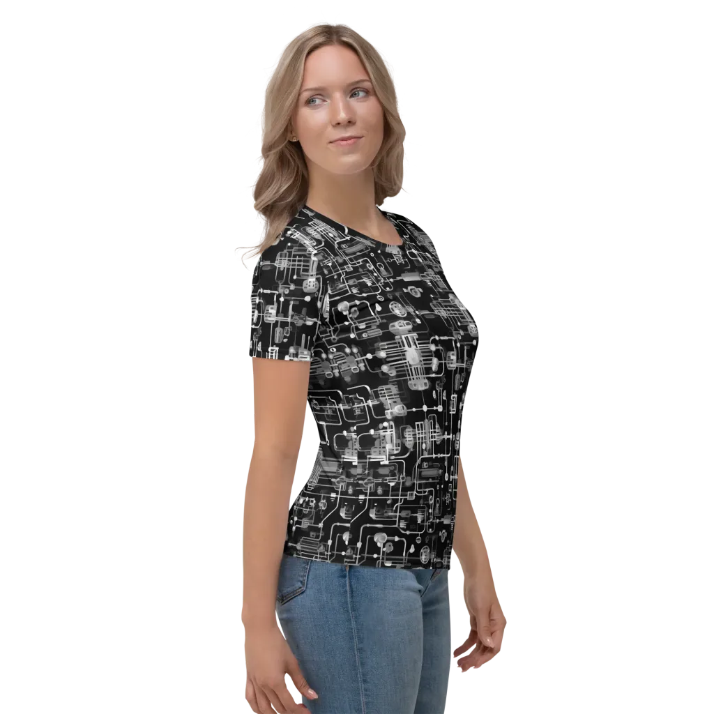 Noir Circuit on Women's Crew Neck T-Shirt — Right sleeve