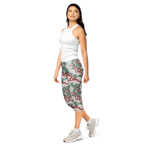 Coral Canopy on a Capri Leggings