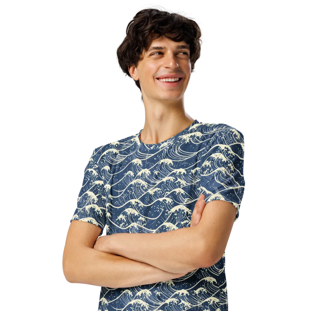 Ukiyo Wave on Men's Crew Neck T-Shirt — Front print
